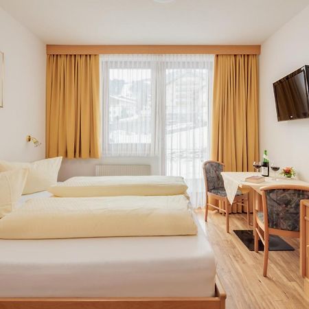 Hotel Belmont Fiss Eksteriør bilde